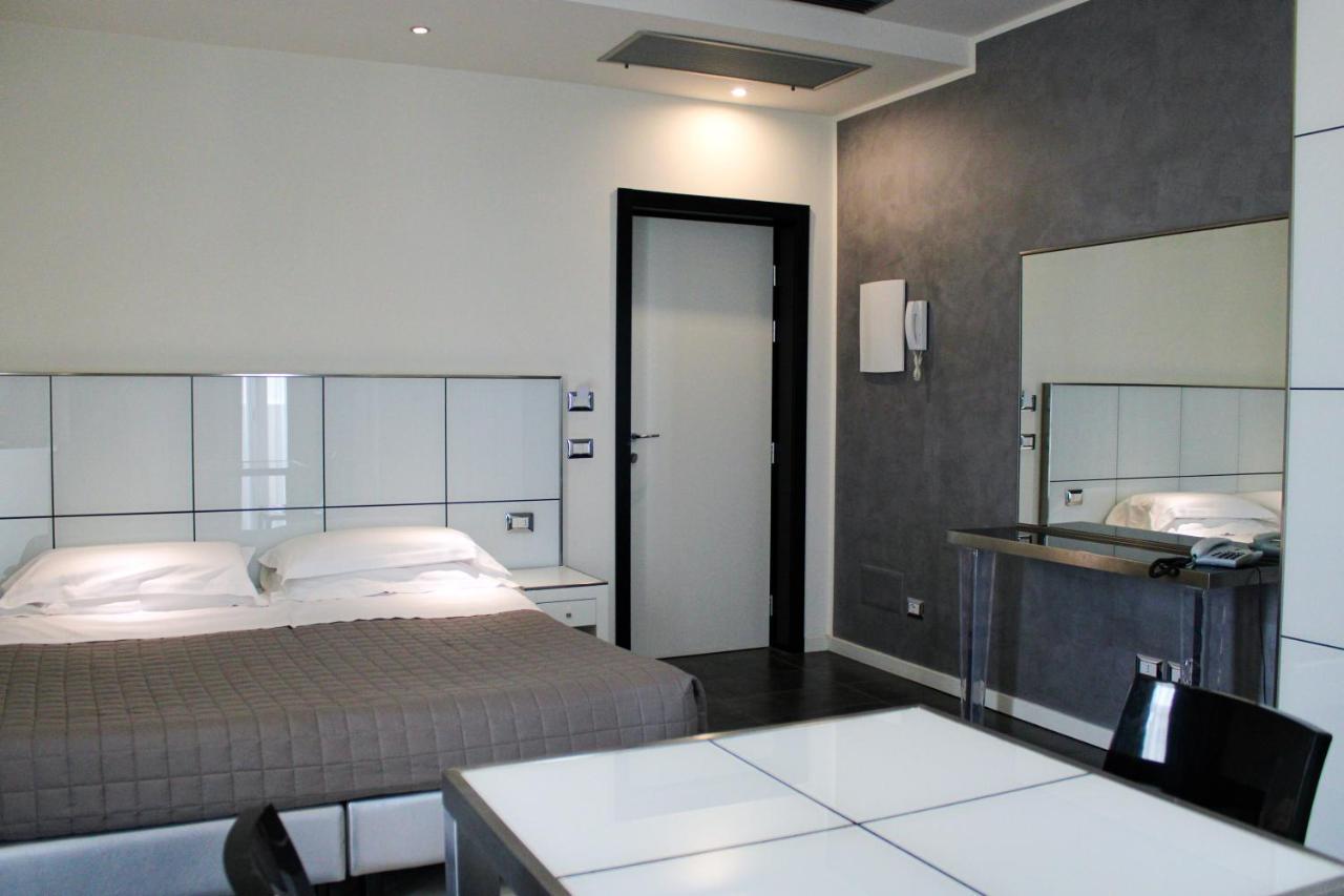 Atmosphere Suite Hotel Rimini Buitenkant foto